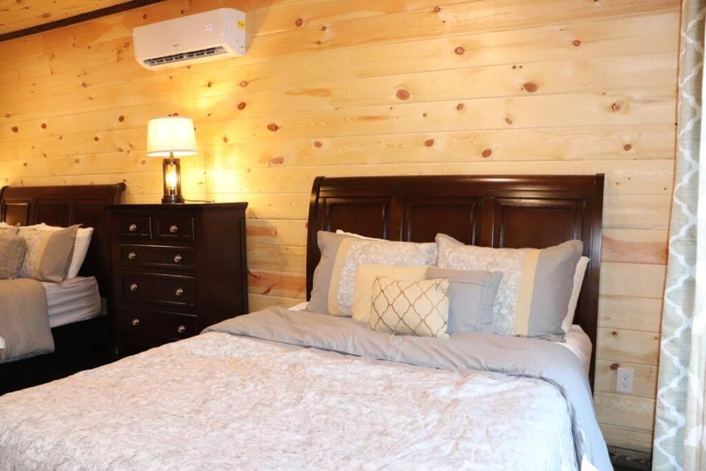 Chalet Village- Amazing Mountain Views - Piney Butt Place Гатлінбург Екстер'єр фото