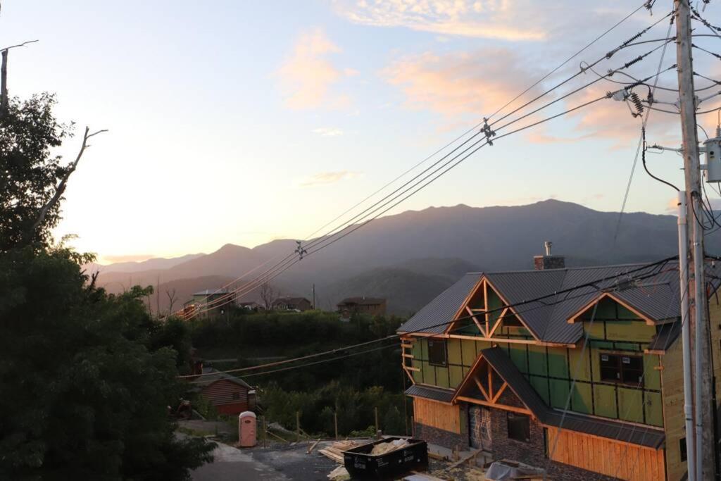 Chalet Village- Amazing Mountain Views - Piney Butt Place Гатлінбург Екстер'єр фото